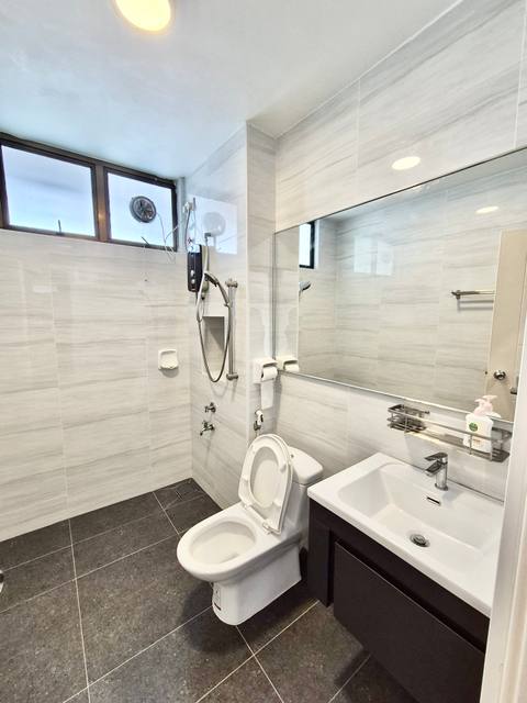 Bandar Dato Onn - Double Storey Terrace / Renovated & Well Maintained / 5mins to AEON Mall - Thumbnail 13