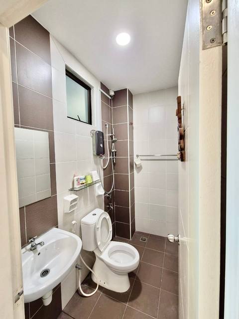Bandar Dato Onn - Double Storey Terrace / Renovated & Well Maintained / 5mins to AEON Mall - Thumbnail 14