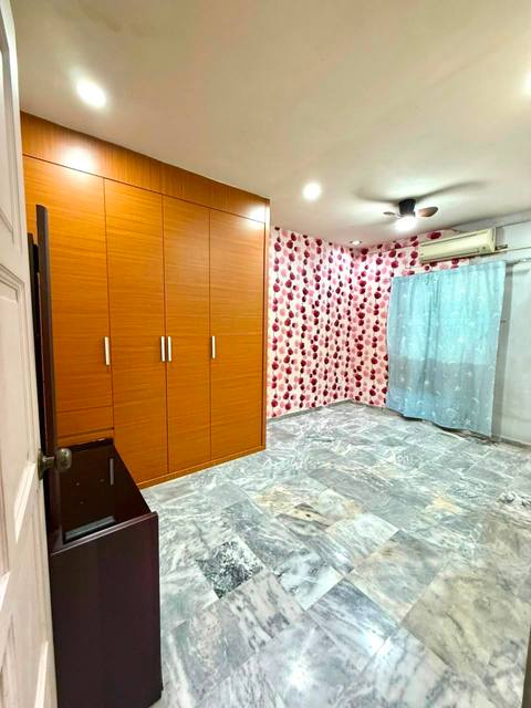 Taman Universiti - Single Storey Terrace Corner Lot / Fully Renovated Unit / Spacious & Big Unit - Thumbnail 9