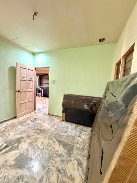 Taman Universiti - Single Storey Terrace Corner Lot / Fully Renovated Unit / Spacious & Big Unit - Thumbnail 10
