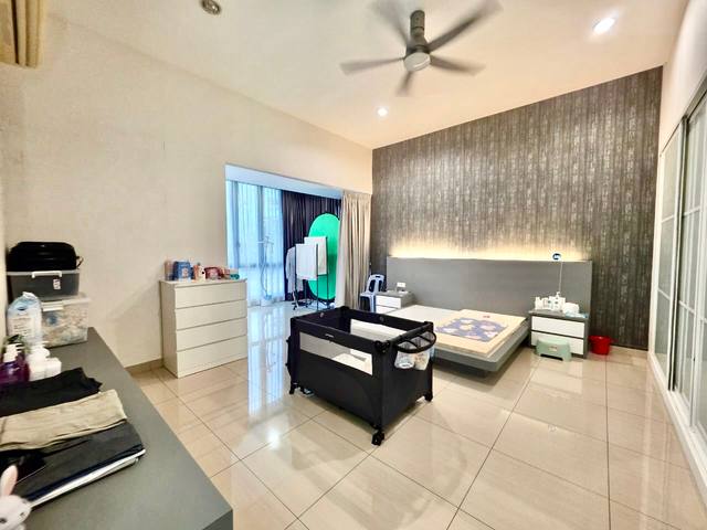 Tun Aminah (Promenade) - Double Storey Cluster Corner / Renovated & Extended / Opposite Tasek Central Commercial Area - Thumbnail 2
