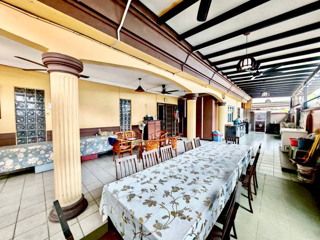 Impian Emas - Double Storey Terrace Corner / Full Loan Unit / Gated & Guarded