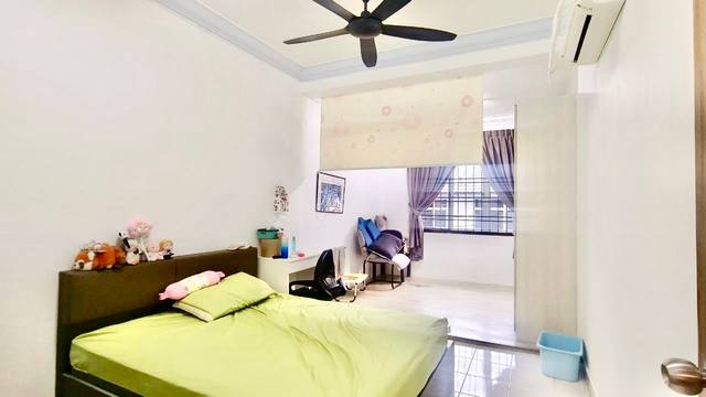 Ehsan Jaya - Double Storey Terrace / Renovated with Back Fully Extended  - Thumbnail 3