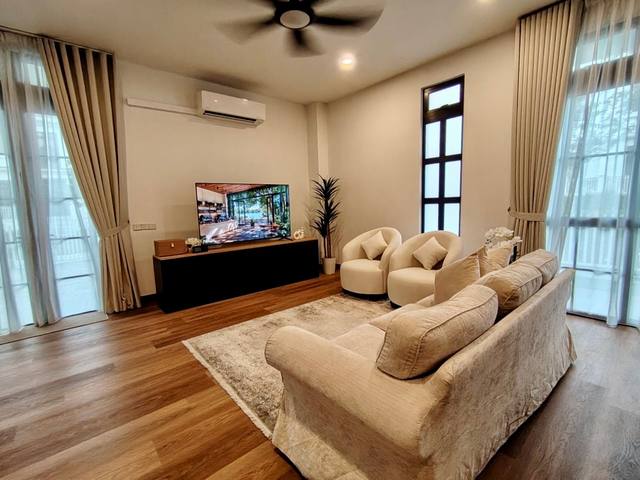 Eco Botanic (Laeken) - Double Storey Terrace / Large Sized Garden Home / Nicely Renovated Unit - Thumbnail 3