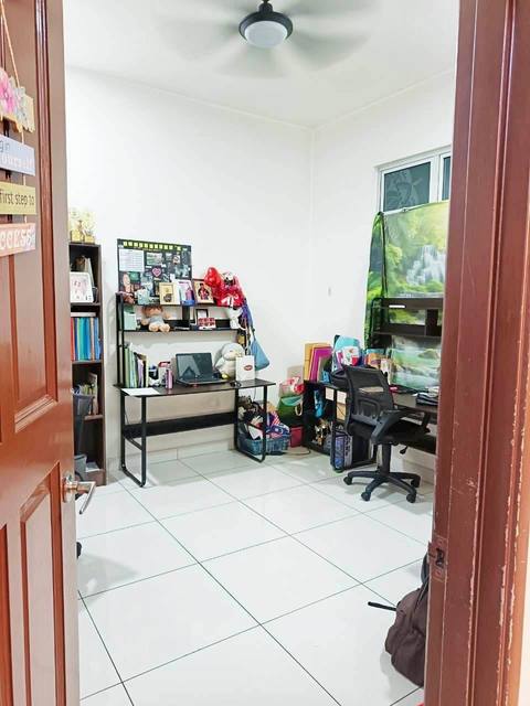 Taman Perling (Sutera Jingga) - Double Storey Superlink / Renovated Spacious Unit / Gated & Guarded - Thumbnail 9