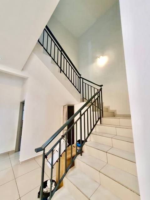 Kempas Utama - Double Storey Terrace / Kitchen Extended / Gated & Guarded - Thumbnail 7