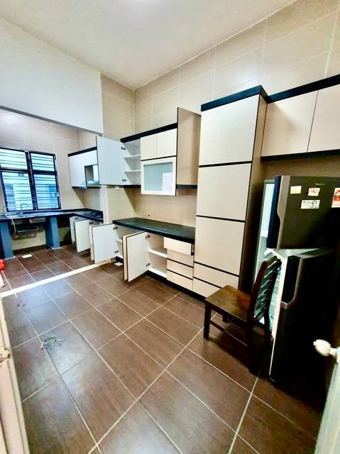 Kempas Utama - Double Storey Terrace / Kitchen Extended / Gated & Guarded - Thumbnail 9