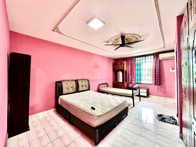 Mutiara Rini - Double Storey Terrace / Full Loan Unit / Renovated & Extended - Thumbnail 3