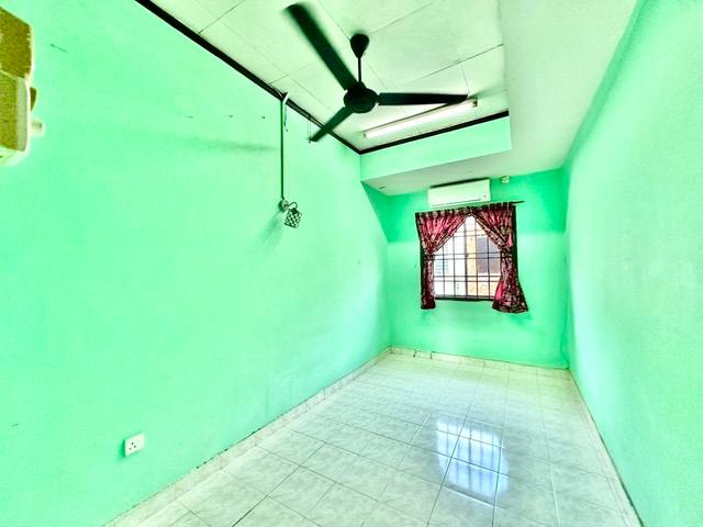 Mutiara Rini - Double Storey Terrace / Full Loan Unit / Renovated & Extended - Thumbnail 5