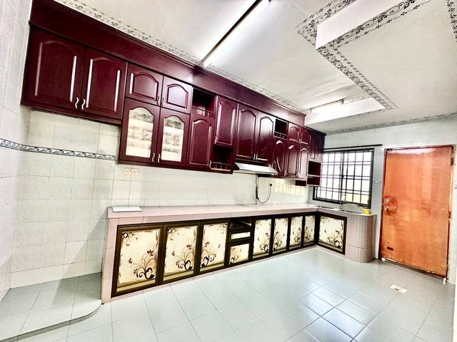Mutiara Rini - Double Storey Terrace / Full Loan Unit / Renovated & Extended - Thumbnail 8