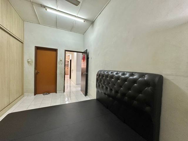 Taman Rinting - Single Storey Terrace / Specially Designed with Attic Floors - Thumbnail 4