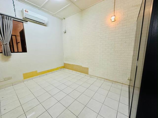 Taman Rinting - Single Storey Terrace / Specially Designed with Attic Floors - Thumbnail 8
