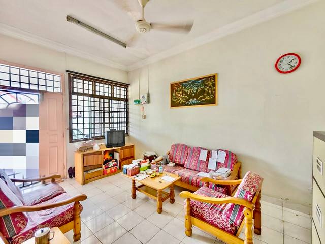 Taman Rinting - Single Storey Terrace / Basic Renovation Unit - Thumbnail 2