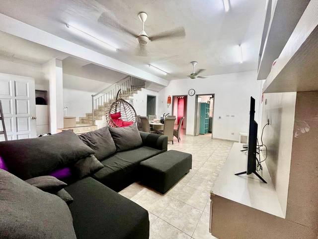 Nusa Indah - Double Storey Terrace / Unblock View / Gated & Guarded