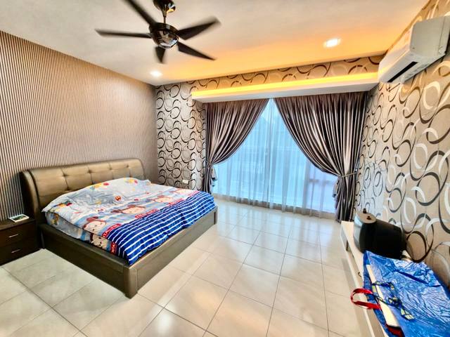 Nusa Sentral - Double Storey Terrace / Fully Renovated + 90% Furnishing / Gated & Guarded - Thumbnail 6