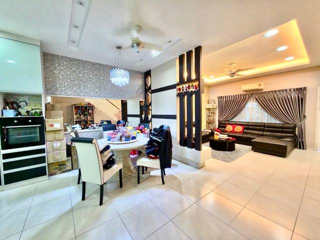 Nusa Sentral - Double Storey Terrace / Fully Renovated + 90% Furnishing / Gated & Guarded - Thumbnail 11