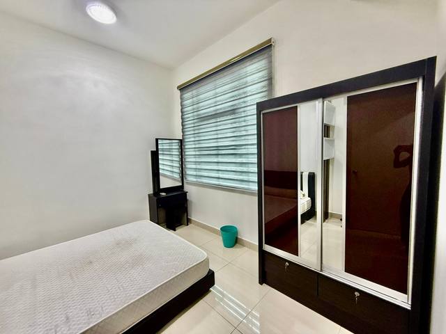 Skudai (Promenade) - Double Storey Cluster / Fully Renovated in Good Condition / Gated & Guarded - Thumbnail 9