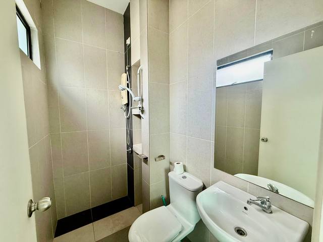 Skudai (Promenade) - Double Storey Cluster / Fully Renovated in Good Condition / Gated & Guarded - Thumbnail 14