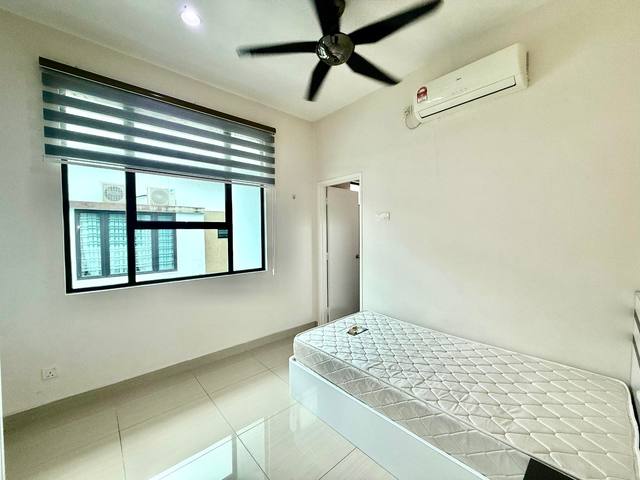 Skudai (Promenade) - Double Storey Cluster / Fully Renovated in Good Condition / Gated & Guarded - Thumbnail 8