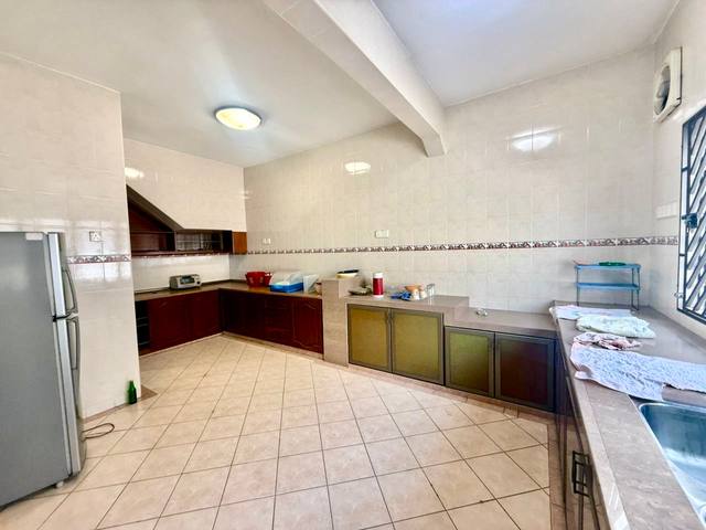 Skudai (Tun Aminah) - Double Storey Terrace / Renovated & Extended / 3 mins to Tasek Central Mall - Thumbnail 11