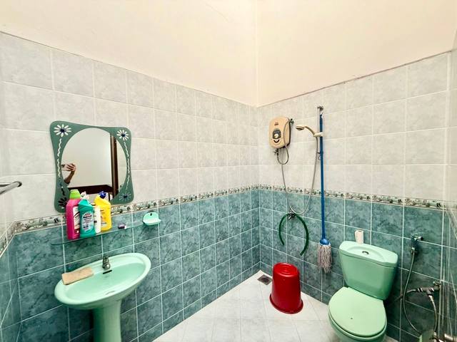 Skudai (Tun Aminah) - Double Storey Terrace / Renovated & Extended / 3 mins to Tasek Central Mall - Thumbnail 14