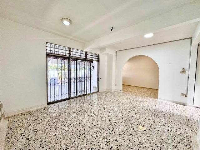Taman Nong Chik - Double Storey Semi Detached / Original Condition / Spacious Layout Concept - Thumbnail 3