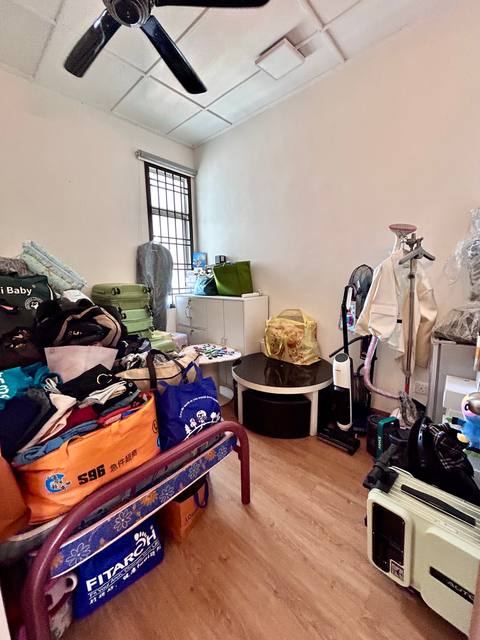 Impian Emas - Double Storey Terrace / Rare Big Unit in Good Condition / Renovated & Extended - Thumbnail 7