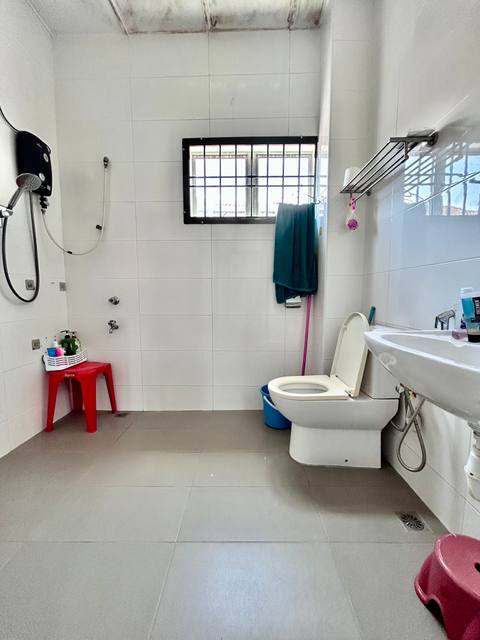 Impian Emas - Double Storey Terrace / Rare Big Unit in Good Condition / Renovated & Extended - Thumbnail 16