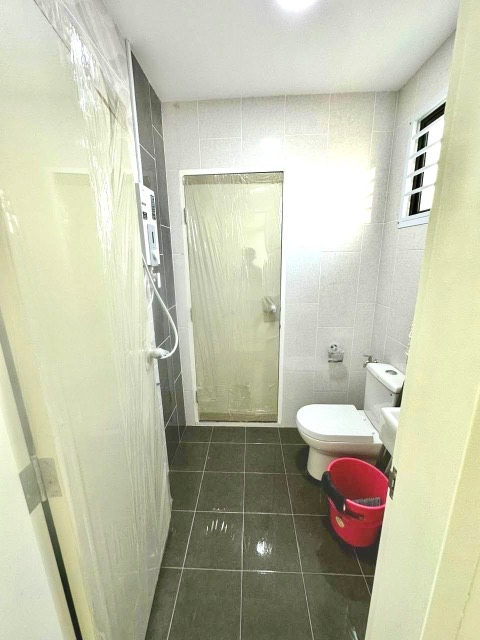 Bandar Uda Utama (Areca) - Double Storey Terrace / Basic Renovation / Gated & Guarded - Thumbnail 8