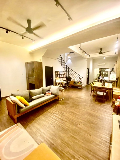 Dato Chellam - Double Storey Terrace / Renovated with ID Design / Unblock View - Thumbnail 2