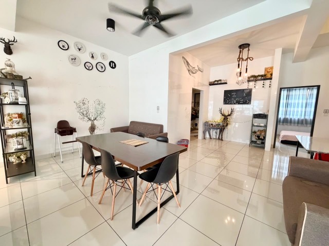 Mount Austin (Glenmarie) - Double Storey Terrace / Larger Type AirBnb Style / Gated & Guarded - Thumbnail 10