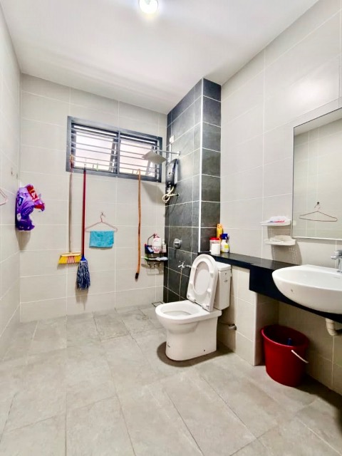 Crest Austin (Glenmarie) - Double Storey Cluster / Renovated Unit with Unblock View / Gated & Guarded - Thumbnail 12