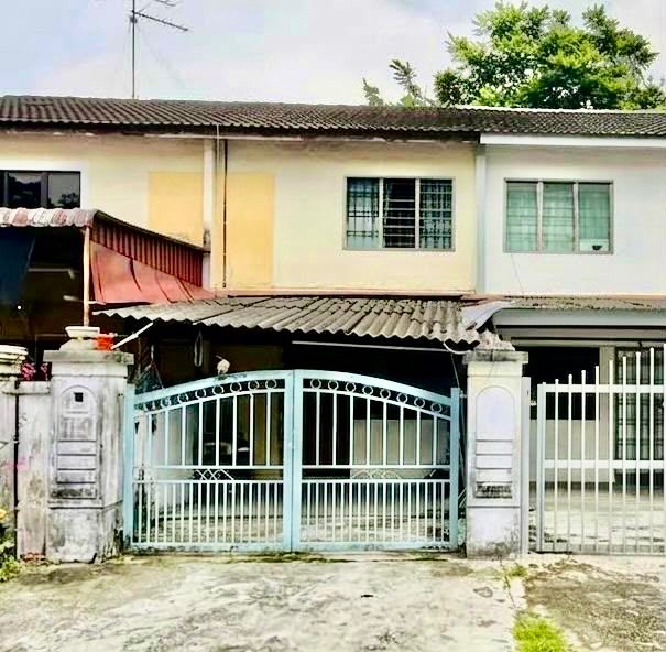 Taman Molek - Double Storey Low Cost / Original Condition - Thumbnail 2