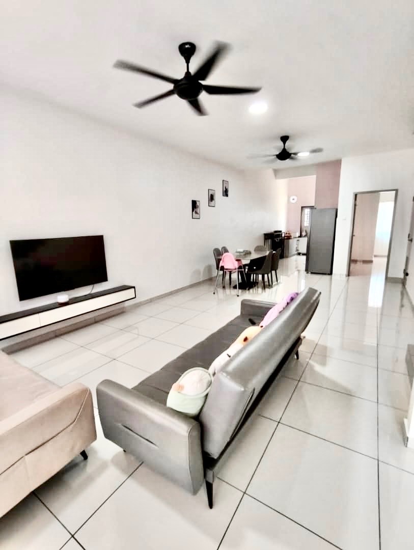 Austin Crest (Ruby) - Double Storey Terrace / Basic Renovation with Furnishings / 3mins to Crest Shoplots - Photo 1