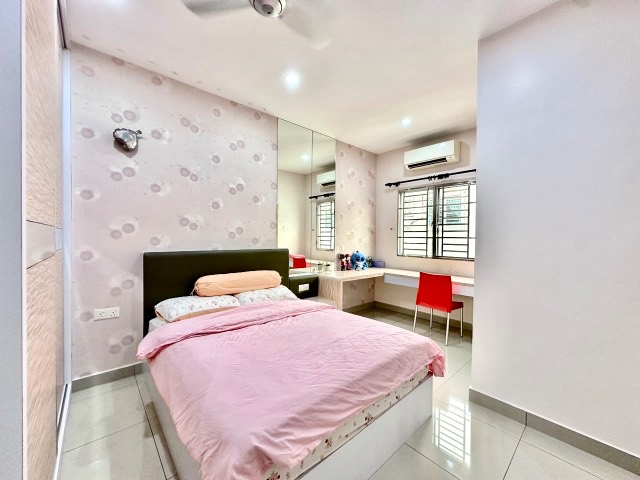 Seri Austin (Lakeview) - Double Storey Terrace / Fully Renovated & Furnished / Unblock View - Thumbnail 8