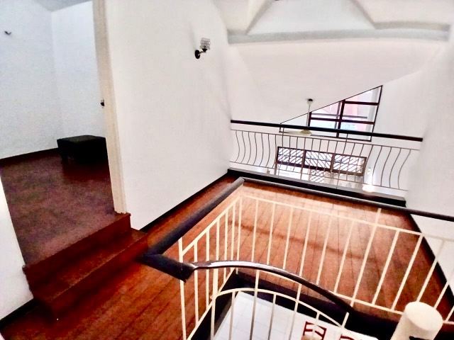 Taman Molek - 1.5 Storey Terrace / Basic Renovation / Matured Area & Nearby Town - Gambar kecil 6