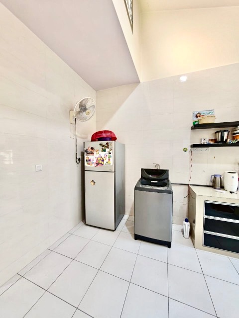 Setia Eco Gardens - Single Storey Terrace / Partial Renovated & Furnished / Nearby Tuas Highway - Thumbnail 11