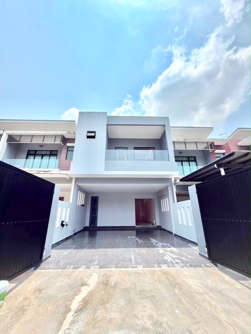 Horizon Hills - Double Storey Terrace / Fully Extended Spacious Layout / Gated & Guarded - Photo 1