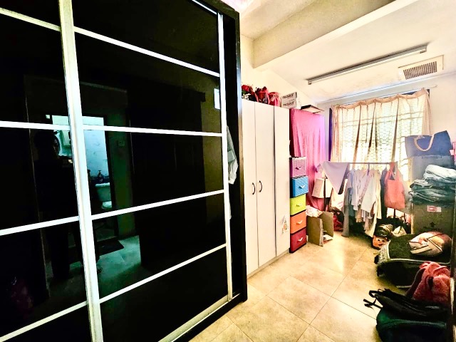 Johor Jaya - Double Storey Low Cost / Fully Renovated Unit / Good Condition - Thumbnail 3