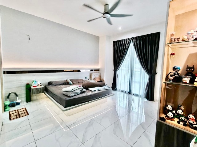 Bukit Indah - 1.5 Storey Terrace / Unblock View / Top Condition - Thumbnail 4