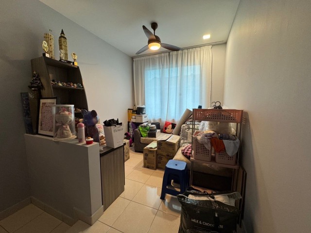 Austin Duta - Double Storey Terrace / Corner Lot with Bigger Land / Renovated in Good Condition - Thumbnail 6