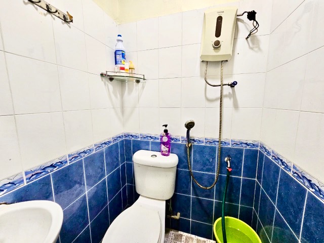 Johor Jaya - Double Storey Low Cost / Fully Renovated Unit / Good Condition - Thumbnail 8