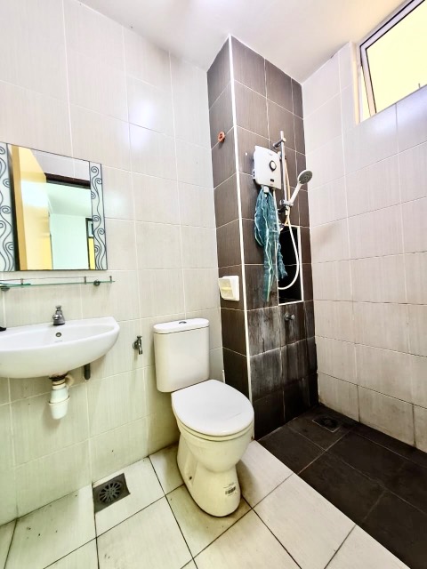 Ehsan Jaya - Double Storey Terrace / Rare Super Long Unit / Extended with MBJB Approval - Thumbnail 13
