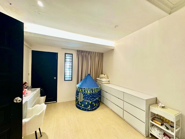 Mutiara Rini - 1.5 Storey Terrace / Fully Renovated Unit / Good Condition - Thumbnail 7