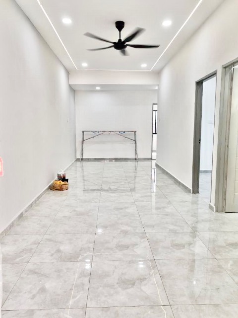 Taman Universiti - Single Storey Terrace / Corner Lot with Bigger Land / Renovated Unit - 缩略图 4