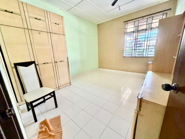 Pelangi Indah - Single Storey Terrace / End Lot with 25ft Side Land / Gated & Guarded - Thumbnail 7