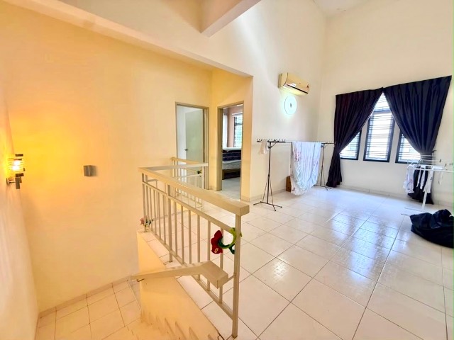Nusa Idaman - Double Storey End Lot / Renovated & Extended / Well Maintained  - Thumbnail 9