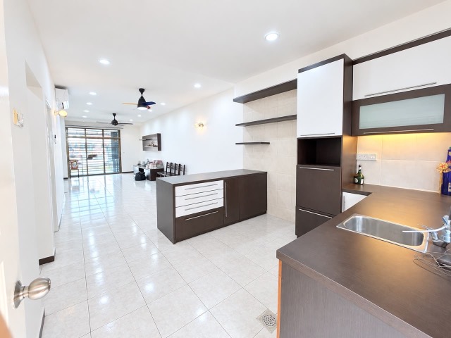 Impian Emas - Double Storey Terrace / Large Size & Built Up / Fully Renovated Unit - Thumbnail 13
