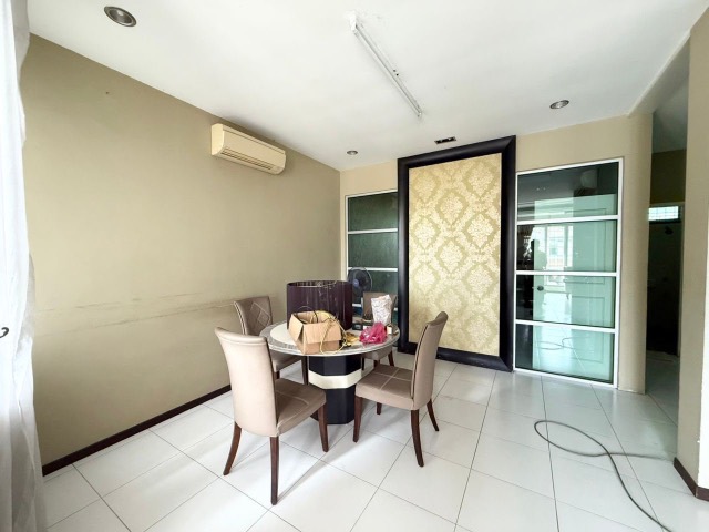Impian Emas - Double Storey Terrace / Renovated & Furnished / Good Condition - Thumbnail 11