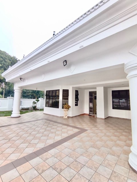 Desa Tebrau - Double Storey Terrace / Corner Lot with Extra Land / Fully Extended Unit